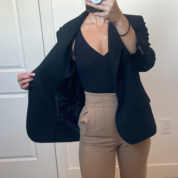 Zara Oversized Blazer - Picture 4 of 10